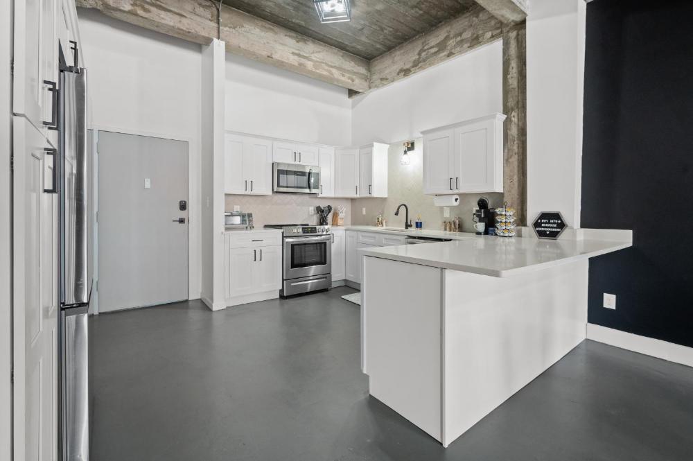 Charming Boho Loft on Historic Morris Ave